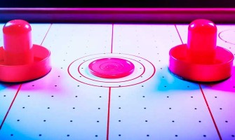 Historia y curiosidades del Air-Hockey Historia y curiosidades del Air-Hockey